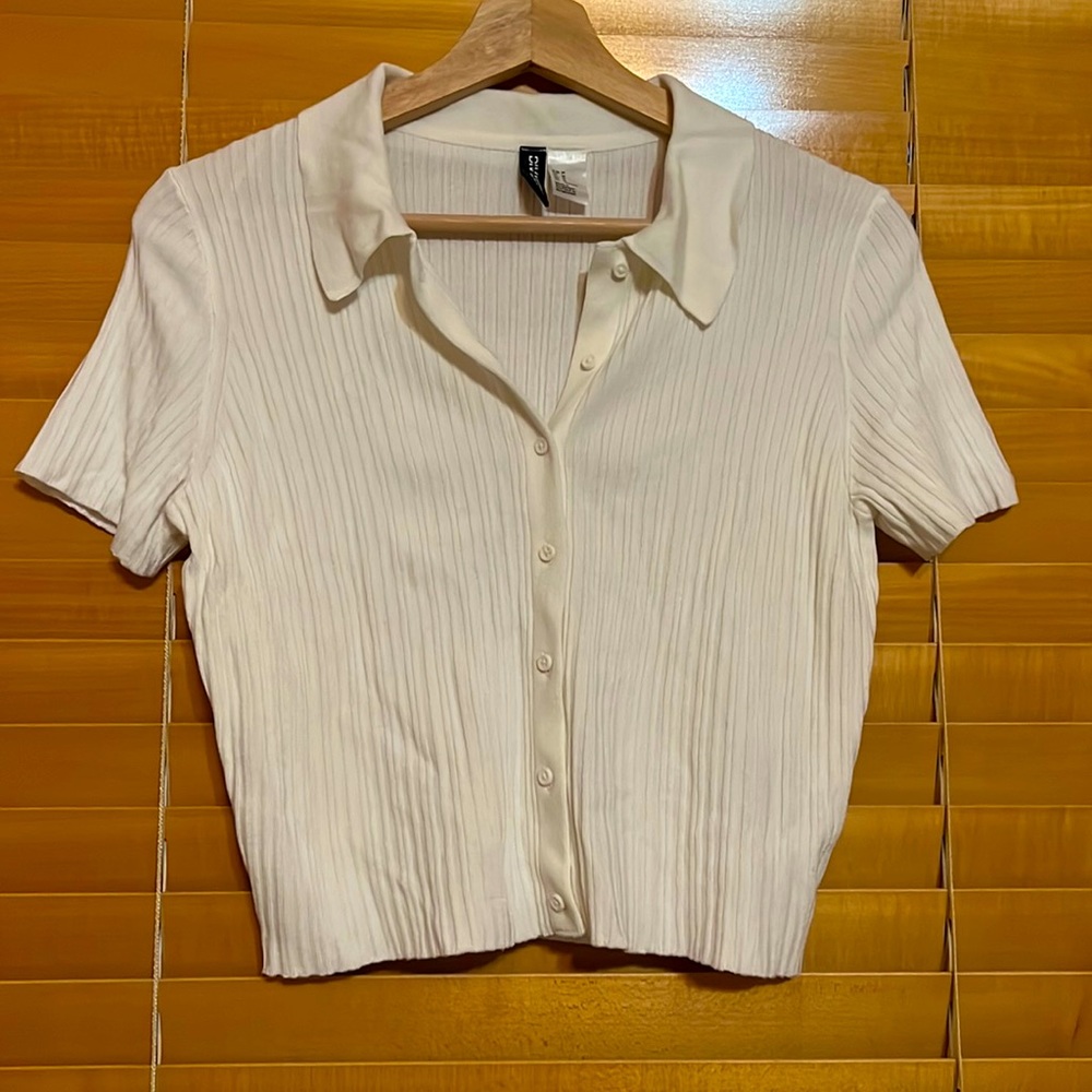 // medium white button down //